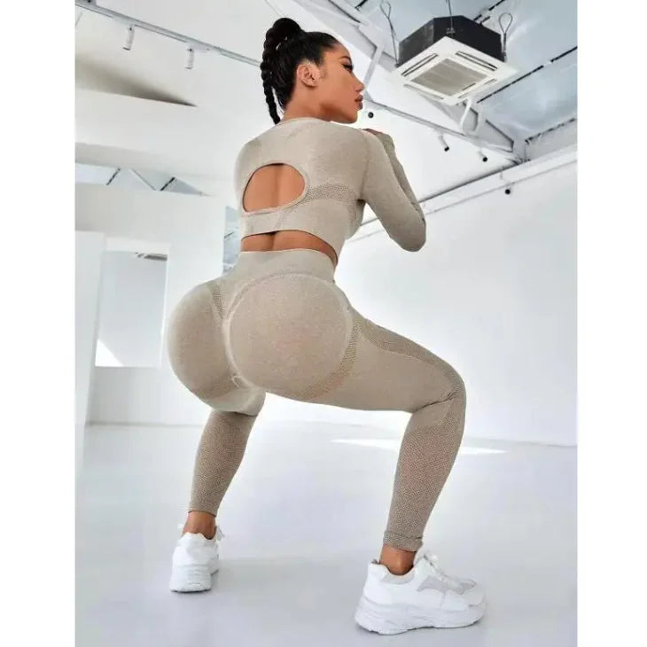 Set Of Sports Swear GYM Yoga Pants and top Two-piece Fitted Women Wear