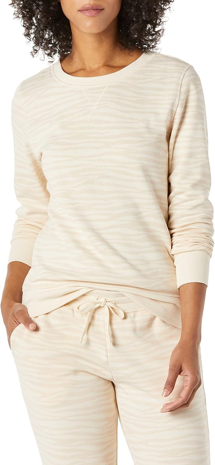 Essentials Women's Fleece Crewneck Pullover Sweatshirt (Available in Plus Size)